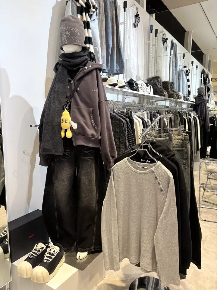 受注制【LUV CODE】studs zip up hoodie (2color) – PRESSING WEB SHOP