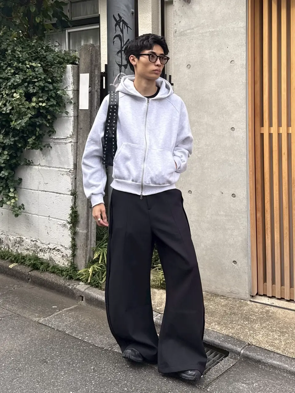 受注制【Chikashitsu +】heavy weight cotton cropped hoodie (3color