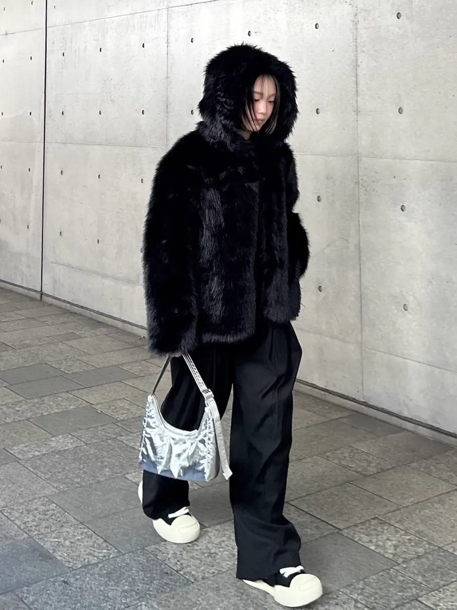 受注制【Chikashitsu +】hooded cropped fur blouson (2color
