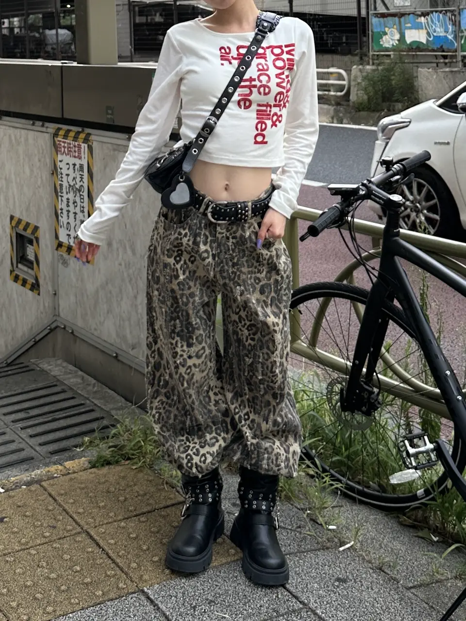 チャームベルトディティールブーツ｜ACLENT（アクレント）