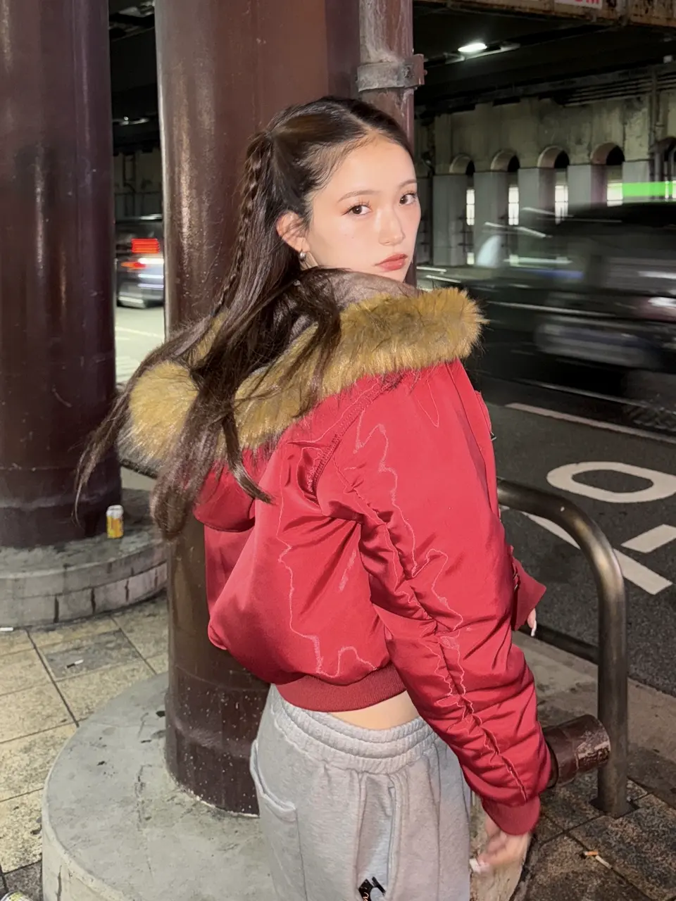 み】ACLENTブラックファー付きノースリーブジャケット ベスト｜ACLENT