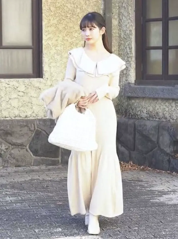 パイピングフレアカラーニットワンピース/earth music&ecology（アース