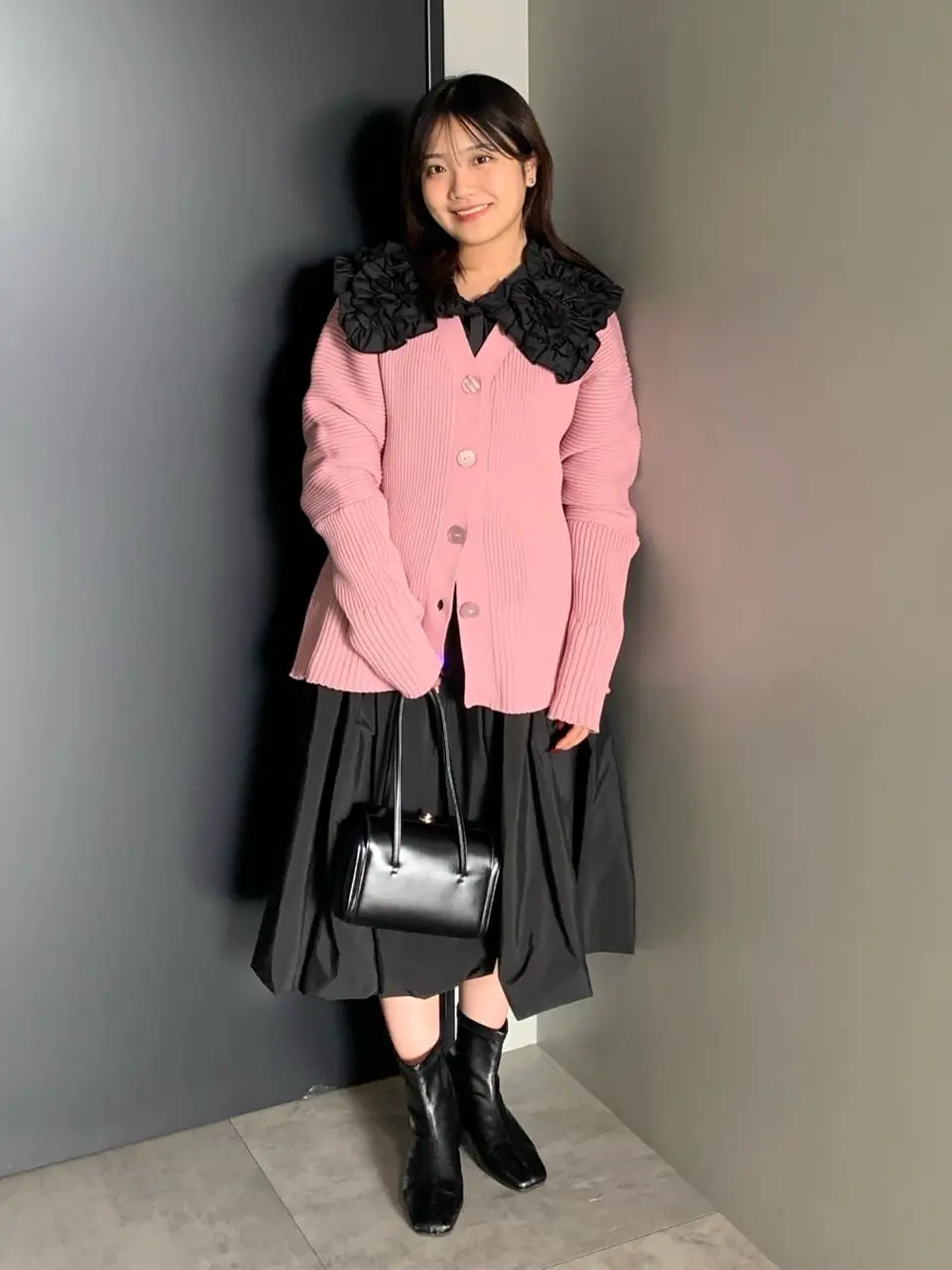 フリルビッグカラーブラウス/AnriettMusée（アンリエットミュゼ）の