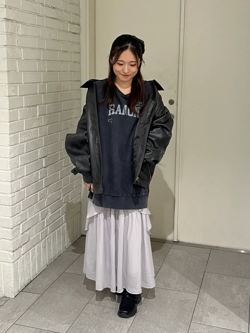 ランダム刺繍オフショルプルオーバー/earth music&ecology（アース