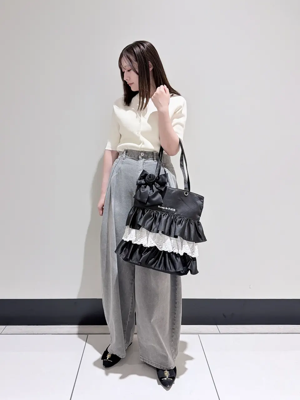 A4対応】サテンフロントフリルスクエアトートバッグ/Maison de FLEUR