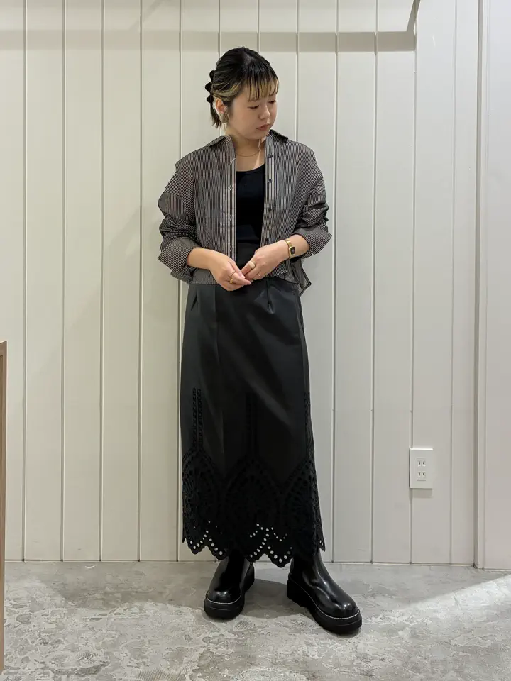 極美品✨ヴィヴィアン　ラップスカート　 ティーアード　エンブロイダリー　刺繍 エンブロイダリーレザーライクスカート/earth music&ecology（アース