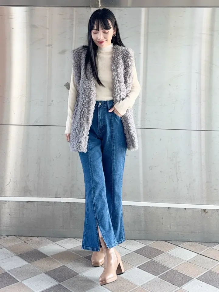 MAKE11 様2点おまとめ aiko エビスリボンディーゼルフレアパンツ セール】 フレアデニムパンツ《2025summer catalog item》（サックス