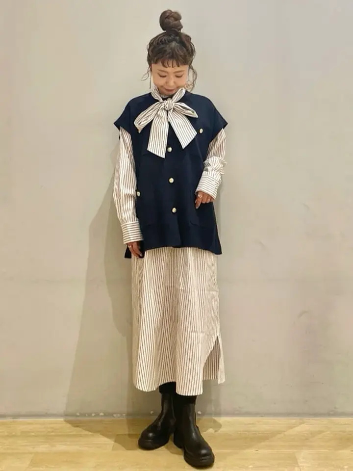 新品❤️★Spick&Span 黒 25SS/コットン金ボタンリブベスト 新品❤️☆Spick&Span 黒 25SS/コットン金ボタンリブベスト 新品