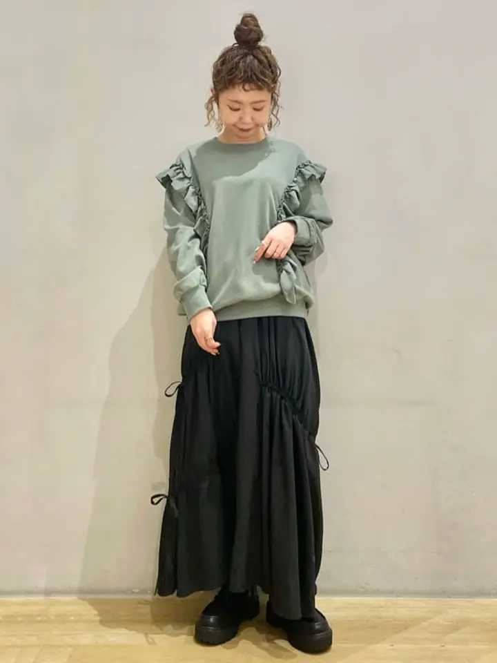 フリルスウェットプルオーバー/earth music&ecology（アース