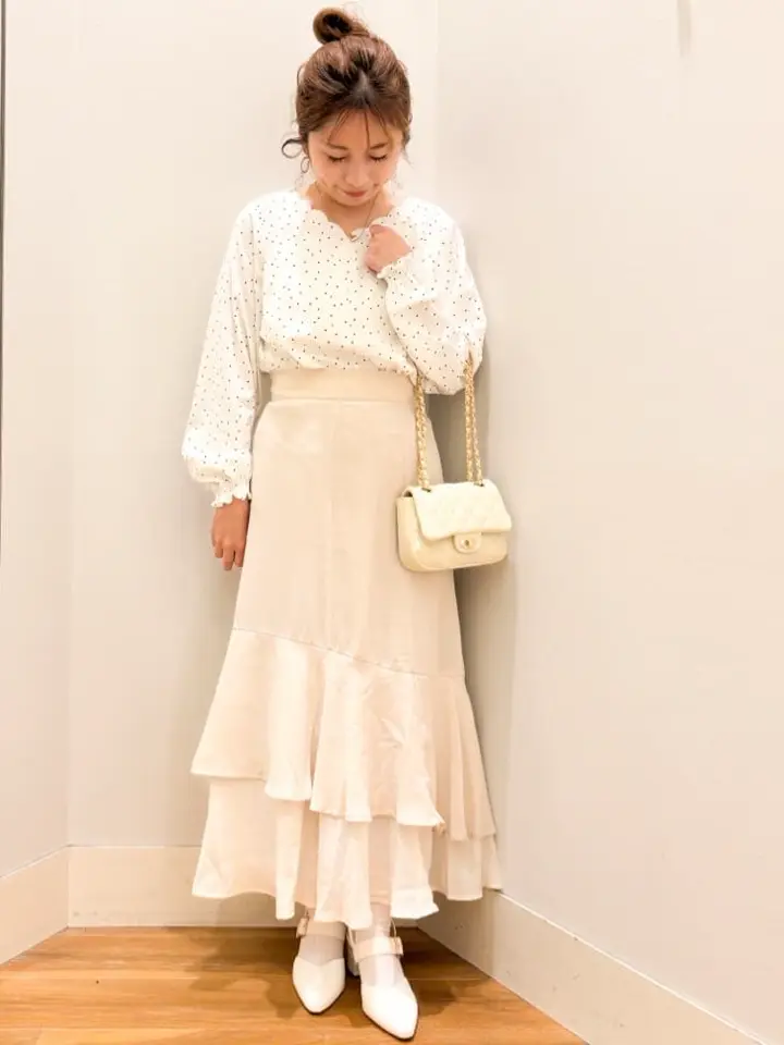 スカラップブラウス/earth music&ecology（アース ミュージック