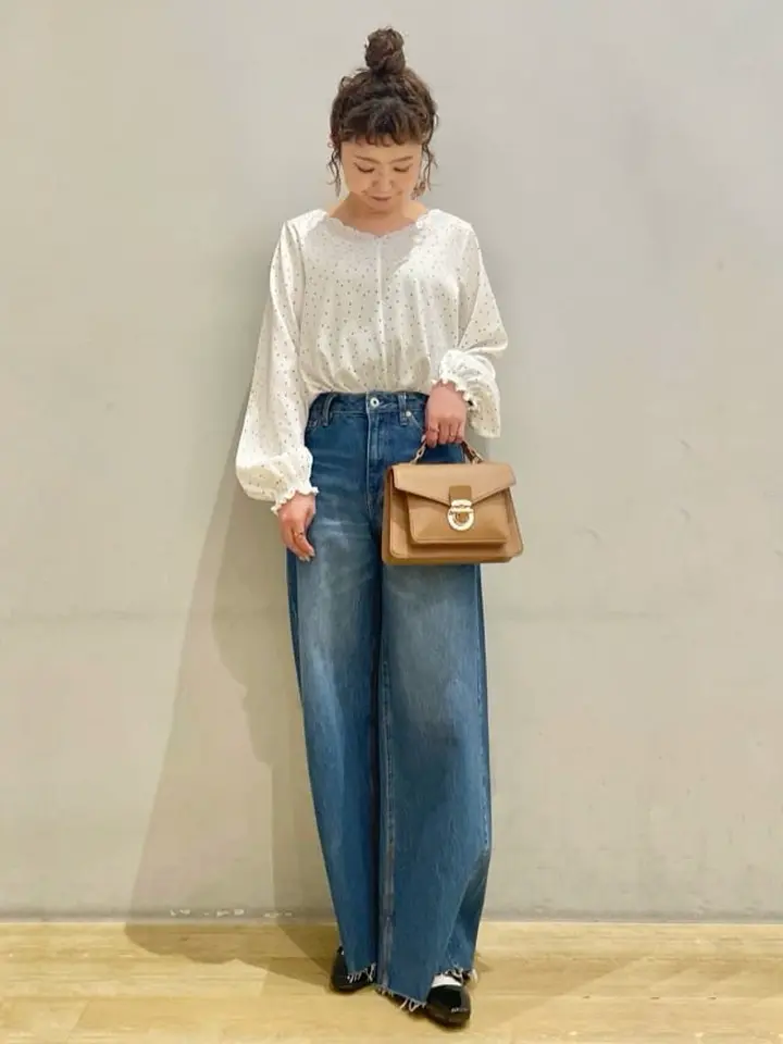 スカラップブラウス/earth music&ecology（アース ミュージック