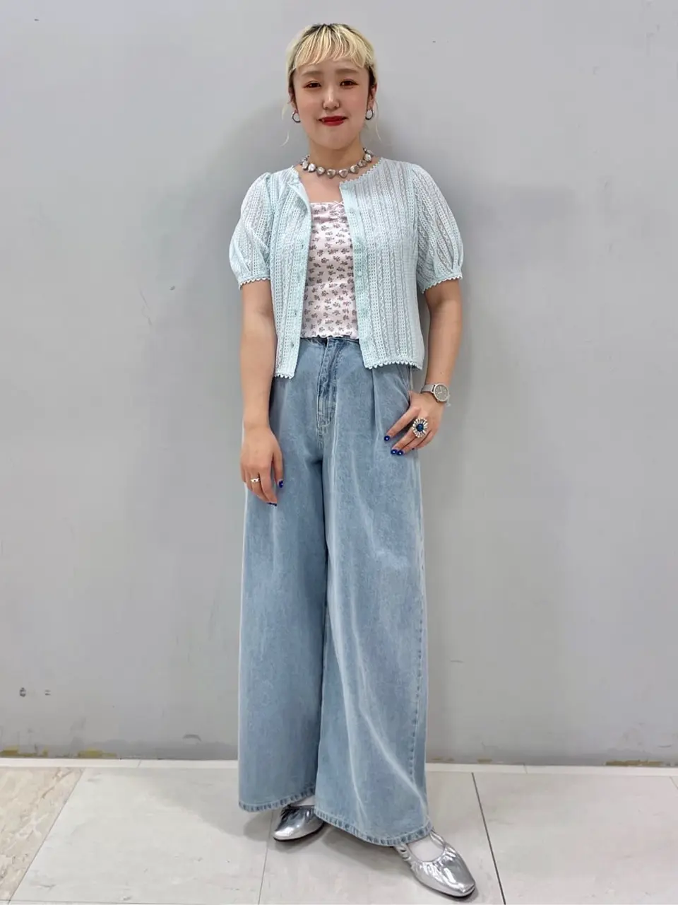 タックワイドデニムパンツ/earth music&ecology（アース ミュージック