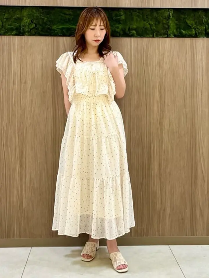 フロッキードットシアーティアードスカート/earth music&ecology