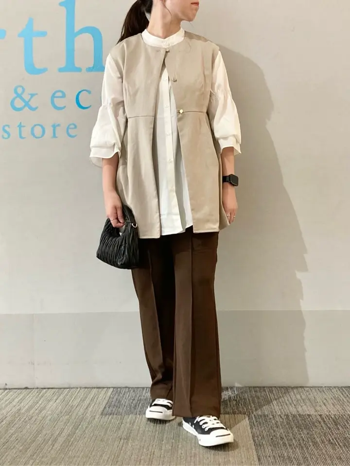 ánuans ペプラムジレブラック　新品未使用 ペプラムタックジレ/earth music&ecology（アース ミュージック