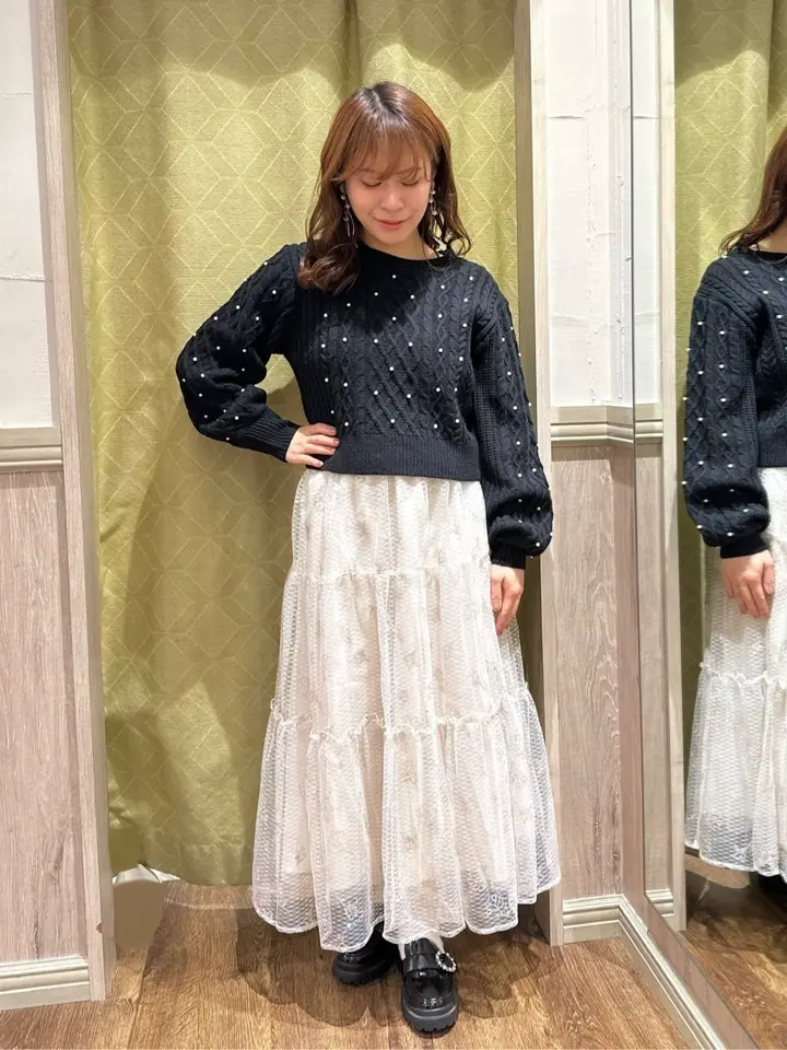 【極美品・現行タグ】45R パール付き　ケーブルニット　アイボリ　M ウール 着丈が選べる】くま刺繍ケーブルニット | Meiru(メイル)｜公式LOOKBOOK