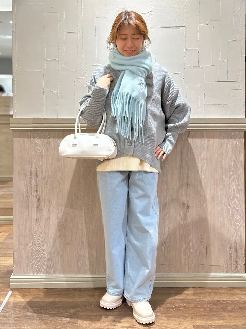 ≪USED≫ワンポイントロゴ刺繍マフラー/earth music&ecology（アース