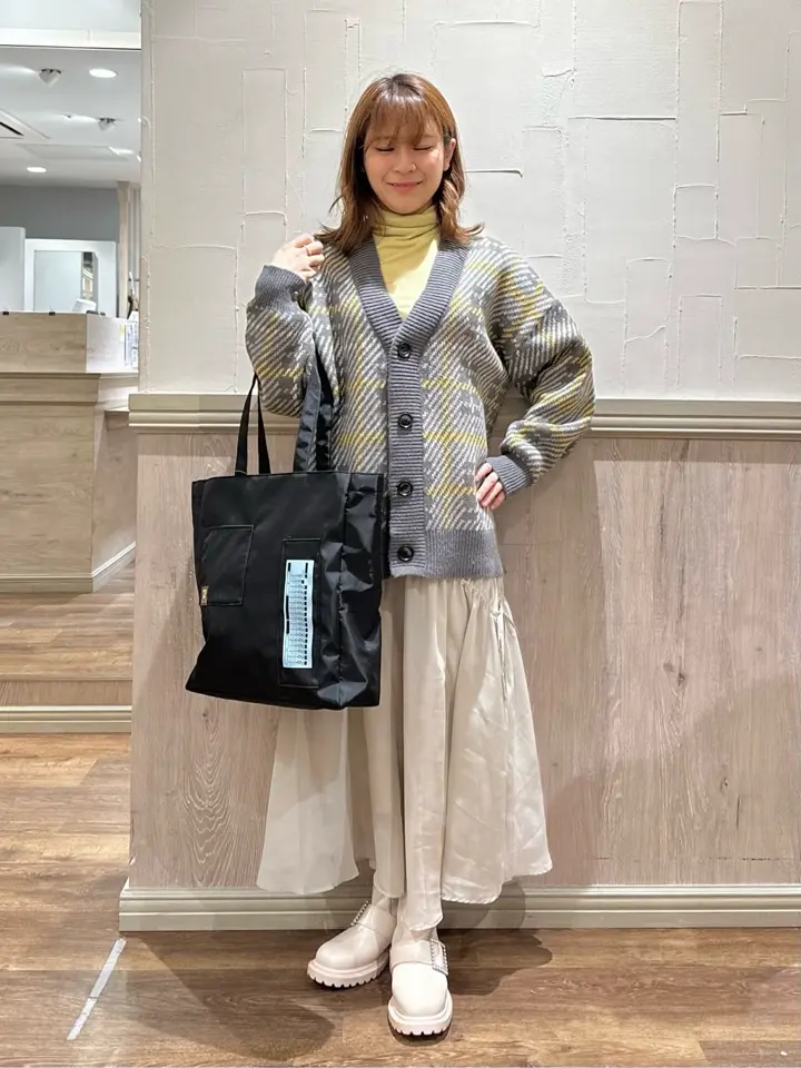 シャイニーアシンメトリーギャザースカート/earth music&ecology