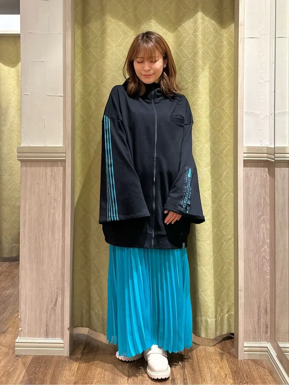 アースミュージック earth コラボ 初音ミク ロングパーカー 初音ミク ロングパーカー/earth music&ecology（アース ミュージック