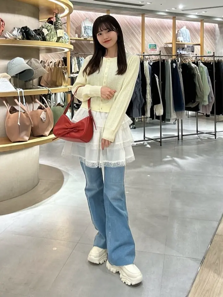 セルフカットフレアデニムパンツ/earth music&ecology（アース