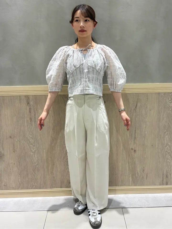 極美品:アナイ ANAYI シアーチェック パフスリーブ ブラウス 36 白 ANAYI（アナイ）の「シアーチェックパフスリーブ ブラウス（シャツ