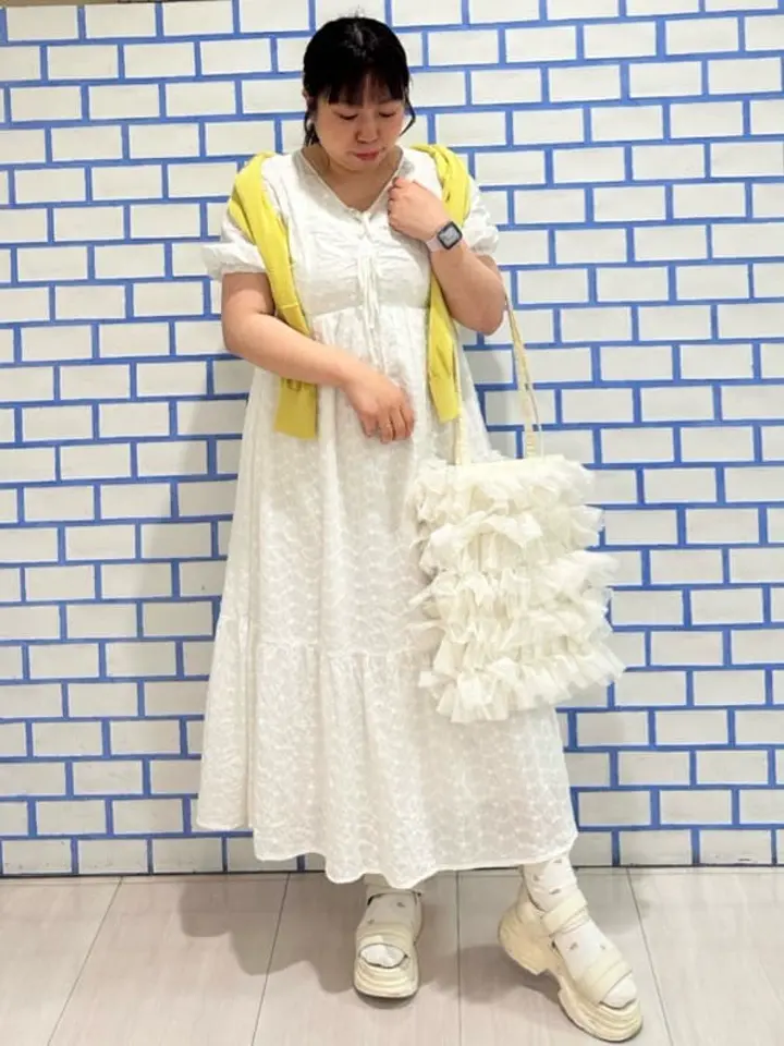 花柄刺繍フレアワンピース/earth music&ecology（アース ミュージック