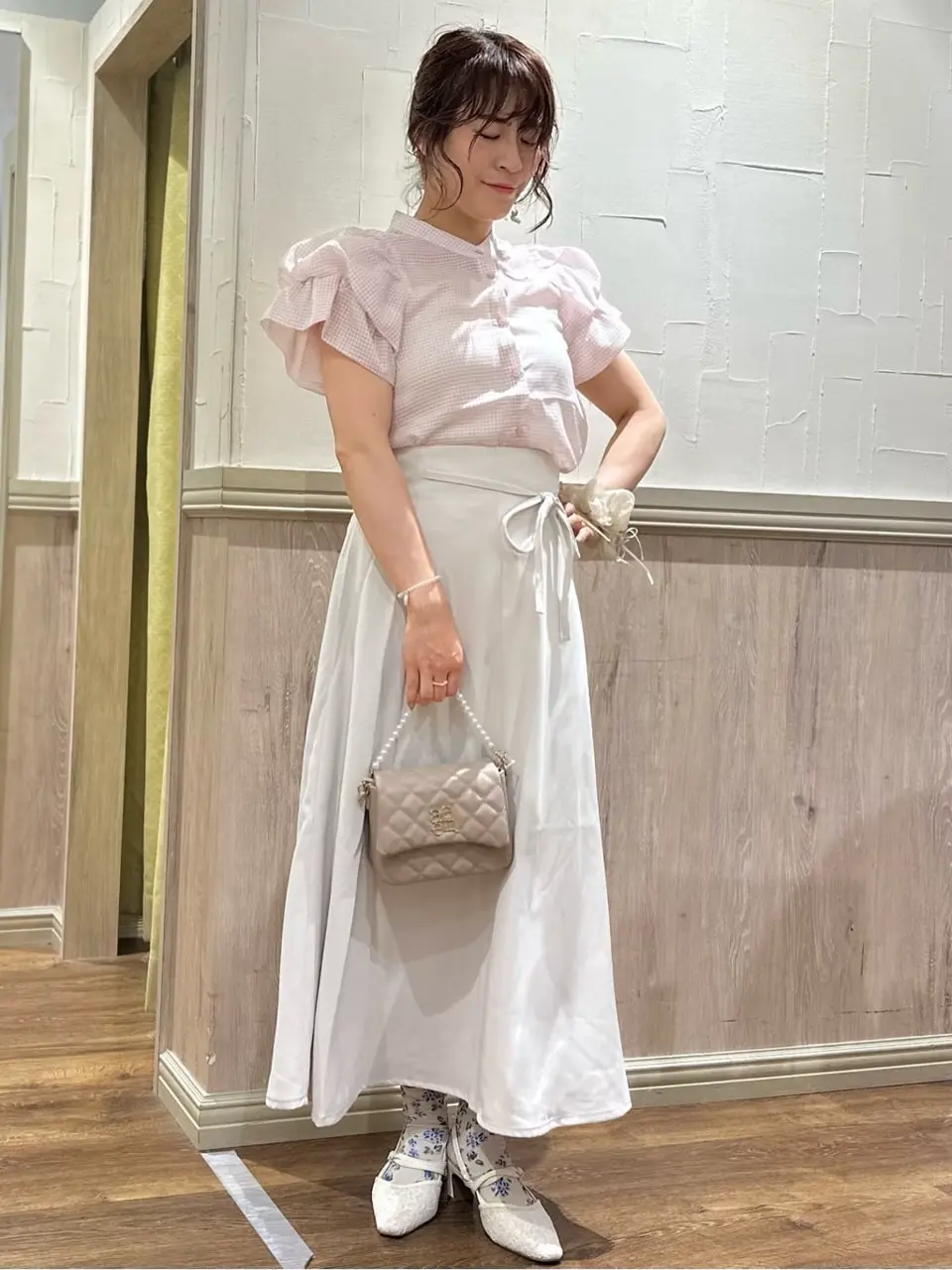 限定お値下げ★定価26,000円★エムズグレイシー新品ホワイトスカート後ろリボン 限定お値下げ☆定価26,000円☆エムズグレイシー新品ホワイトスカート