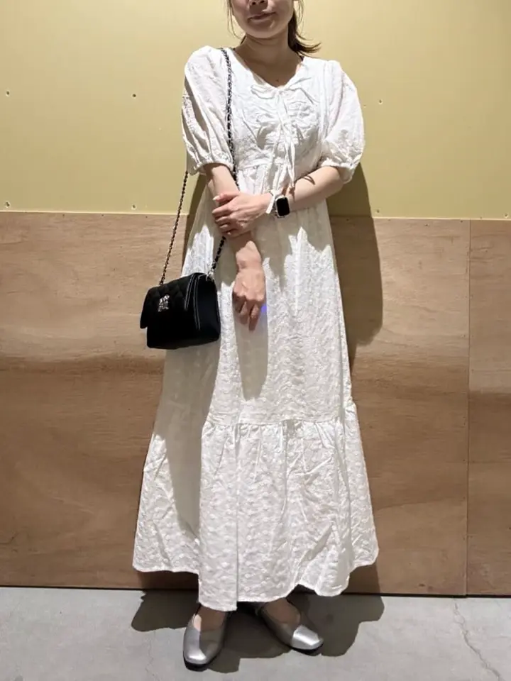 花柄刺繍フレアワンピース/earth music&ecology（アース ミュージック