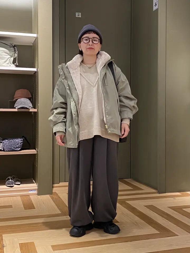 フェイクレイヤードVネックニットプルオーバー/Green Parks（グリーン