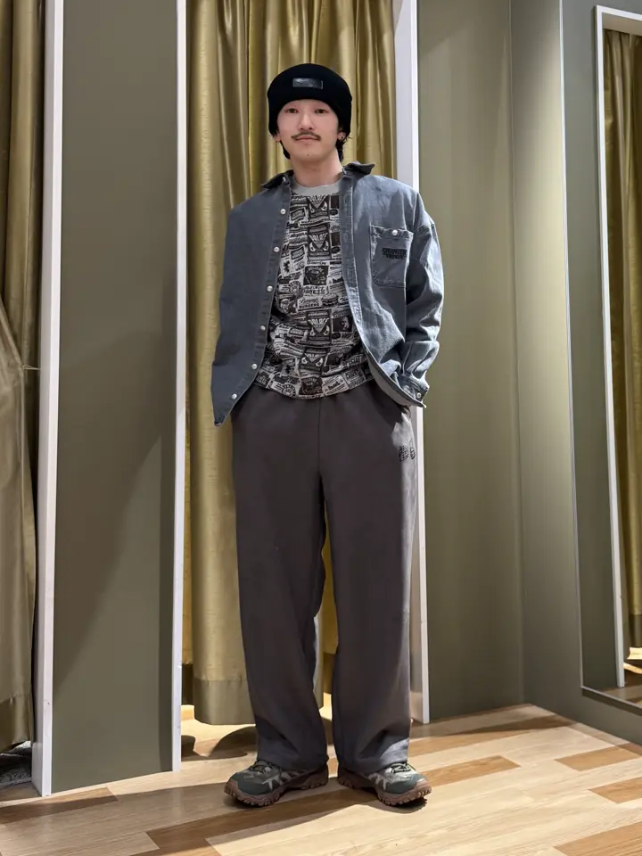 □STRANGER THINGS×MINNETONKA デニムシャツ/Green Parks（グリーン