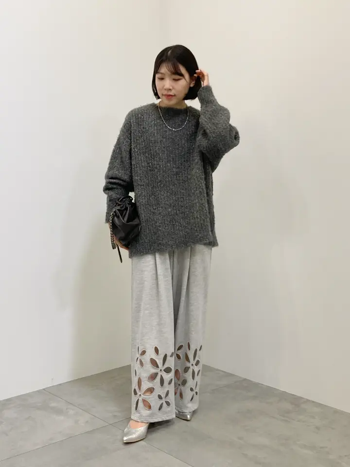 フラワーくり抜き刺繍スウェットワイドパンツ/AnriettMusée（アン