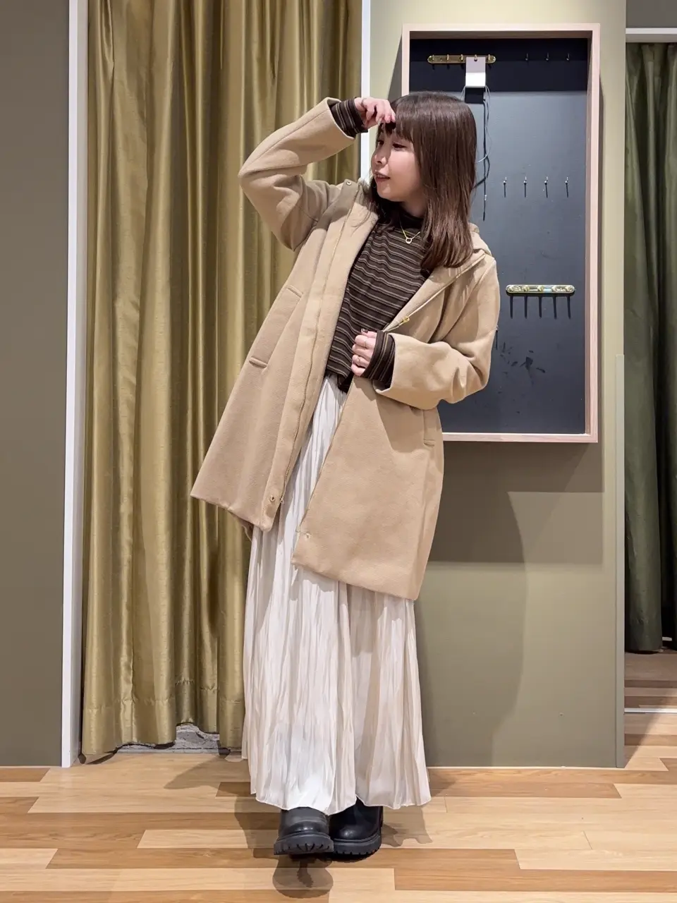 未使用級美品 IENAボンディングコートフード取り外し可2way定価36000円 未使用級美品 IENAボンディングコートフード取り外し可2way定価36000円