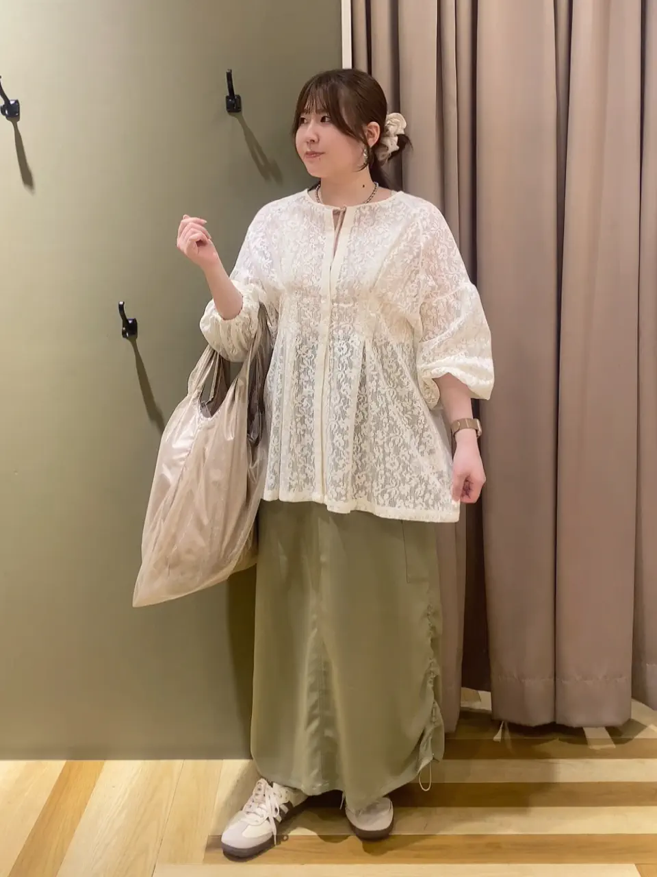 メッシュレースタック入りプルオーバー/Green Parks（グリーン