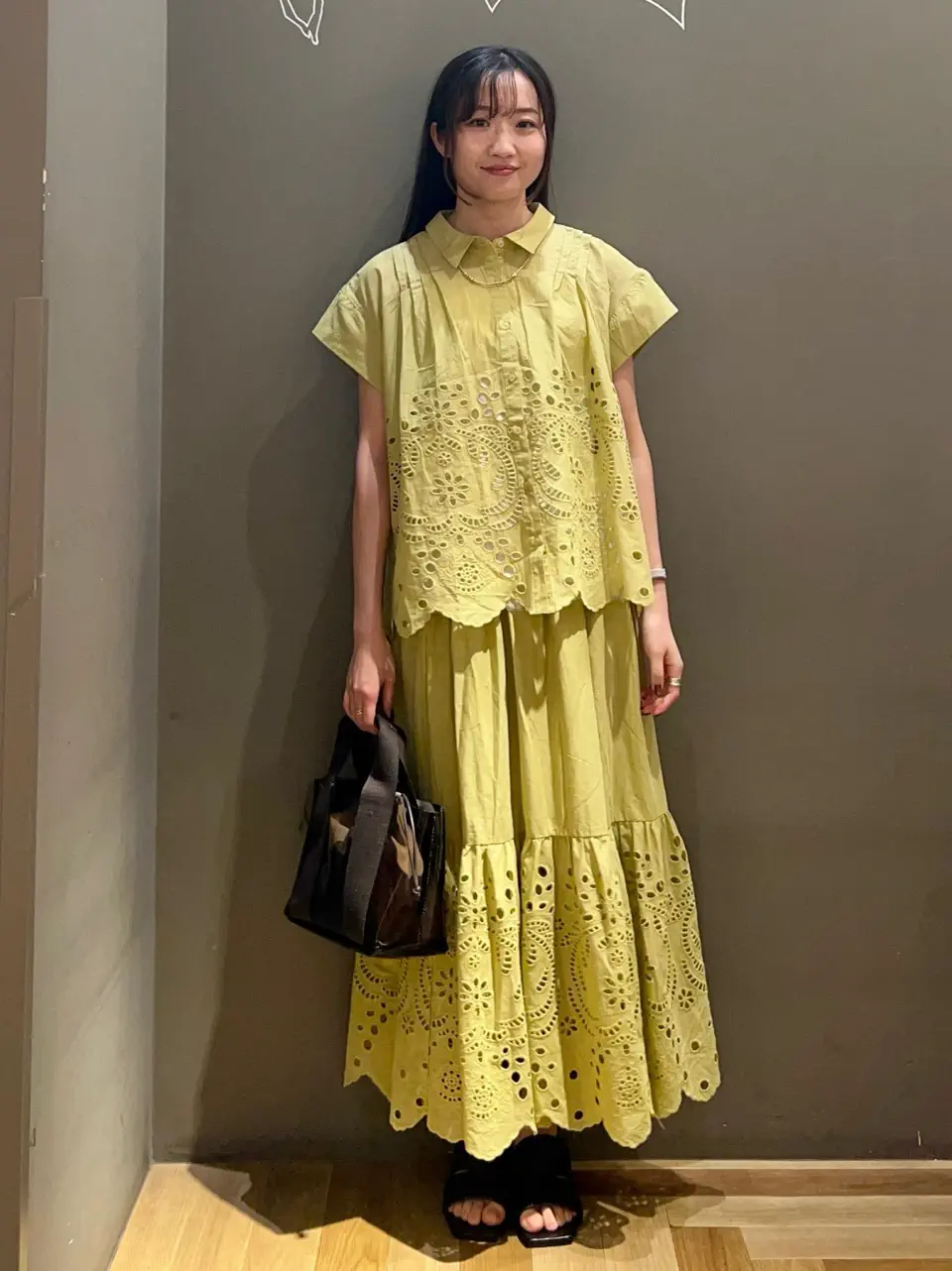 新品♡ページ限定sale♡トップスとスカートのトータル２６０００円のお品♡送料込 ペチ付スカラップ刺しゅうスカート/Green Parks（グリーン パークス