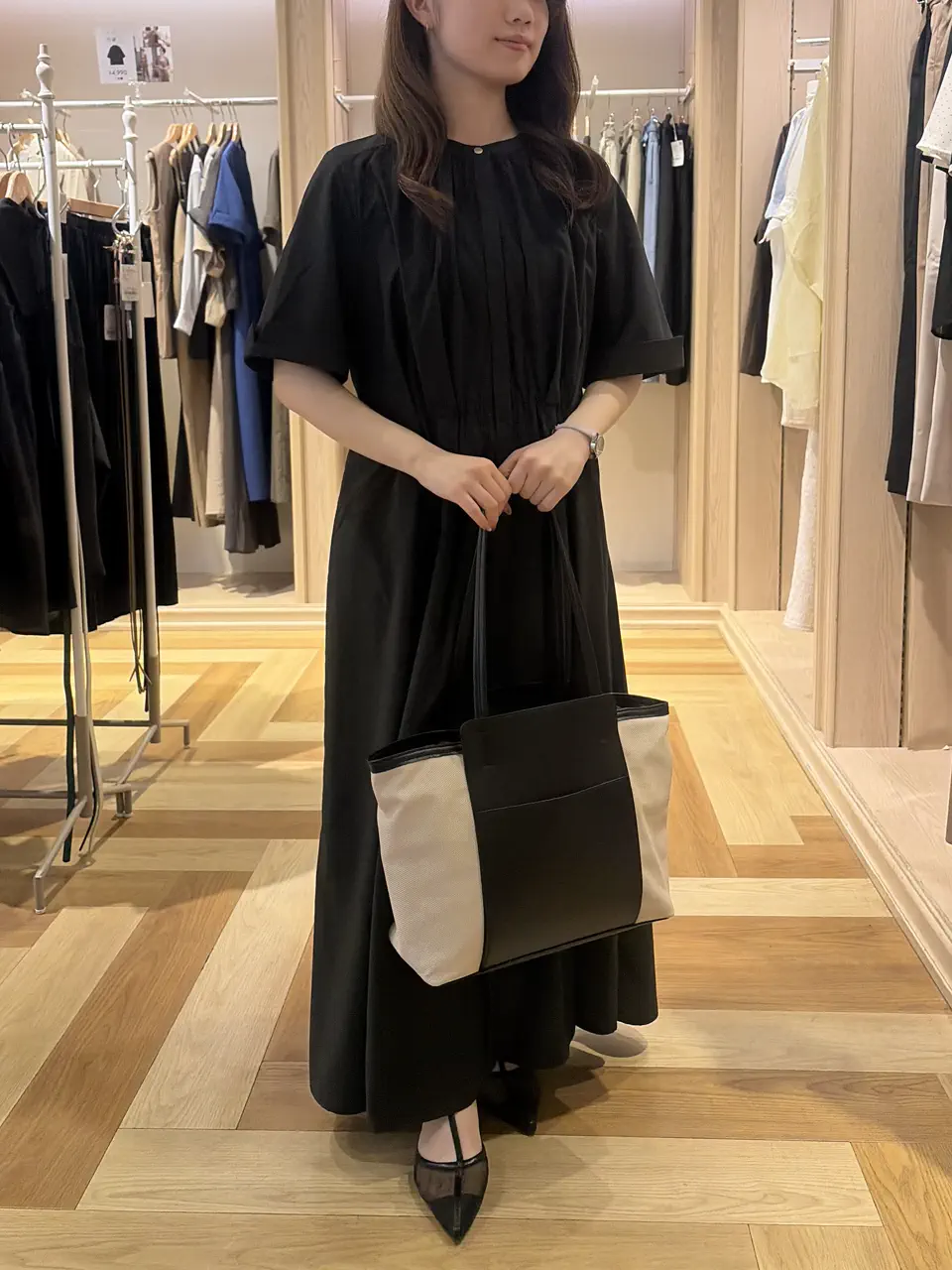 ももも もも | SISTERMANAGEMENT