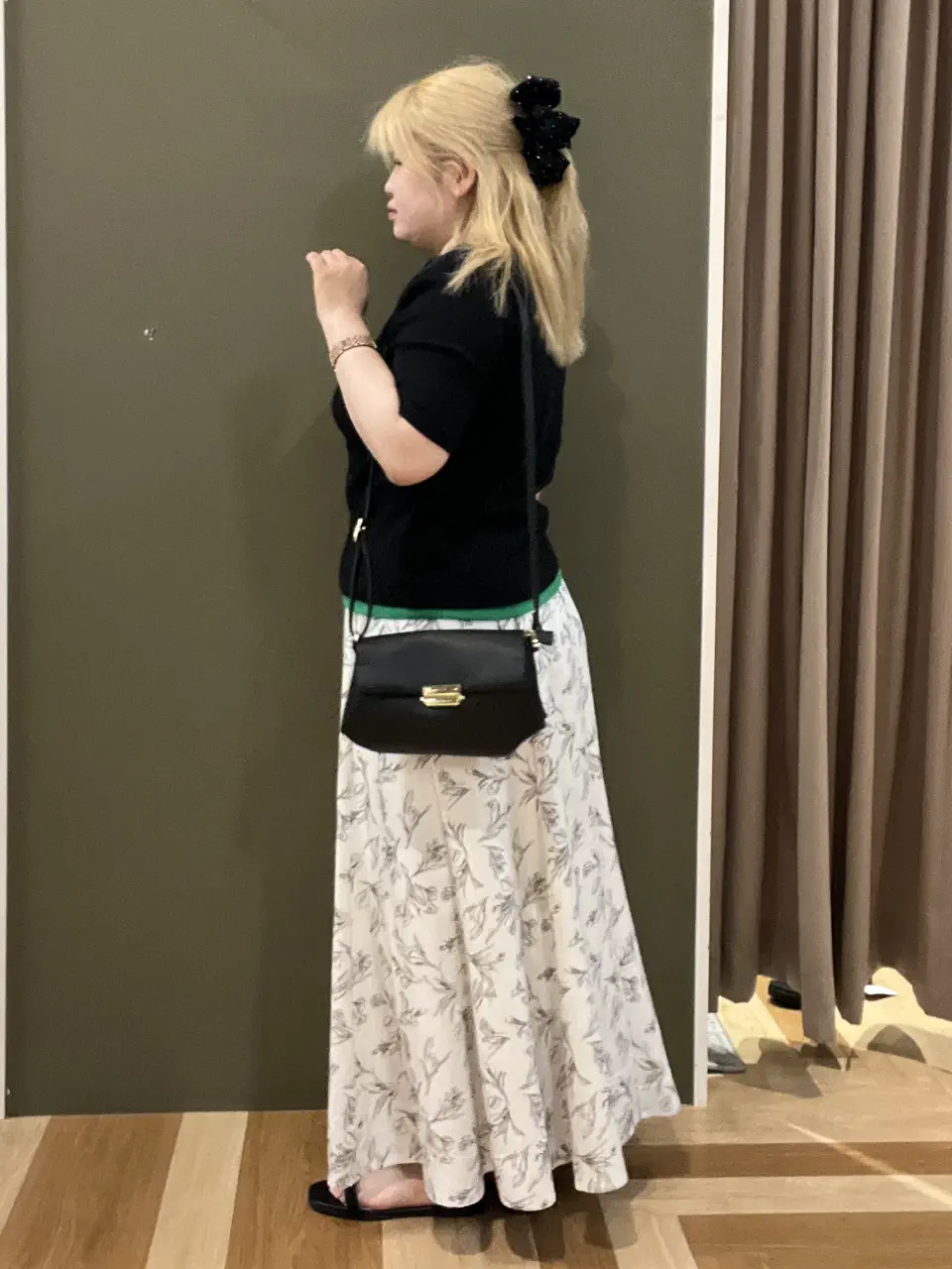 トップス Chisa 6/1/2026の𝙲𝚑𝚒𝚜𝚊の投稿