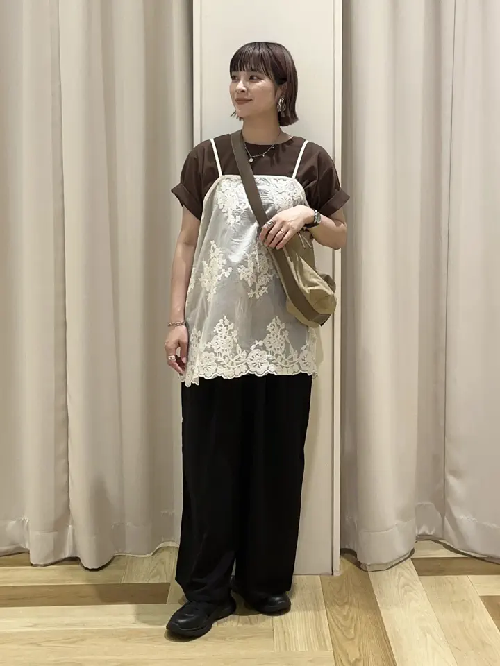 スカラップ刺繍レースレイヤードキャミソール/Green Parks（グリーン