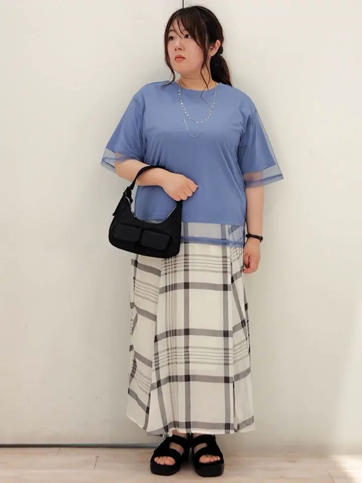 新品★PAOLA FRANI フェミニンなグリーンのギャザーフレアスカート ♪♪ セール】 フェイクレザー切り替えフレアスカート （ロング・マキシ丈