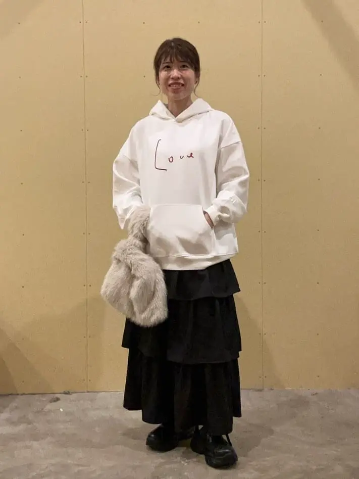 □高橋愛×GreenParksロゴパーカー/Green Parks（グリーン パークス）の