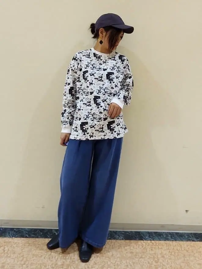 □FELIX 総柄pt ロンTEE/Green Parks（グリーン パークス）のTシャツ