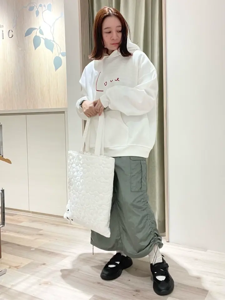 □高橋愛×GreenParksロゴパーカー/Green Parks（グリーン パークス）の