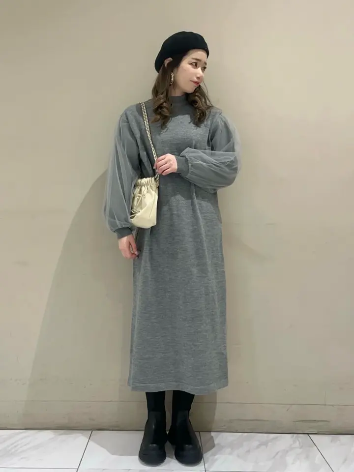 BURBERRY グレーロゴ入りニットワンピ14Y164cm 1006A24H0020_l_a002.jpg