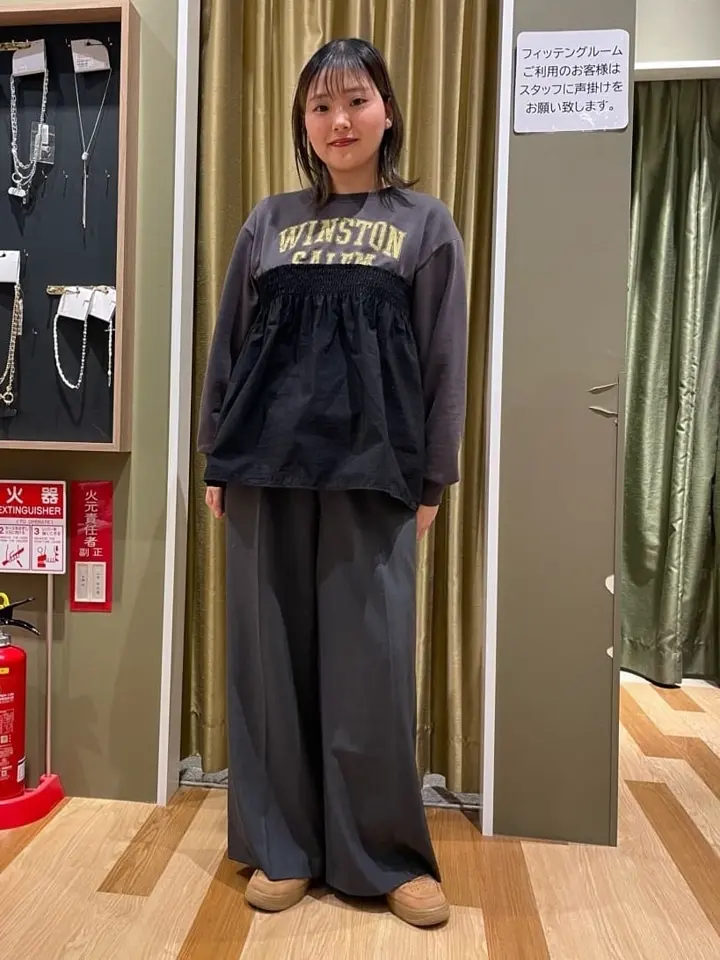 ミニ裏毛異素材ドッキングロゴプルオーバー/Green Parks（グリーン