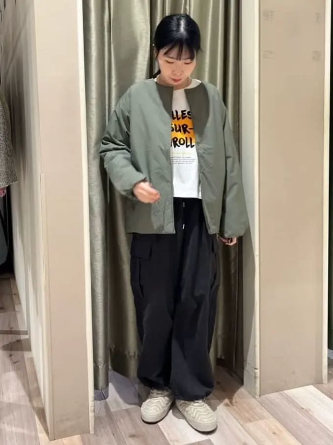 シームレスライト中わたノーカラーブルゾン/Green Parks（グリーン