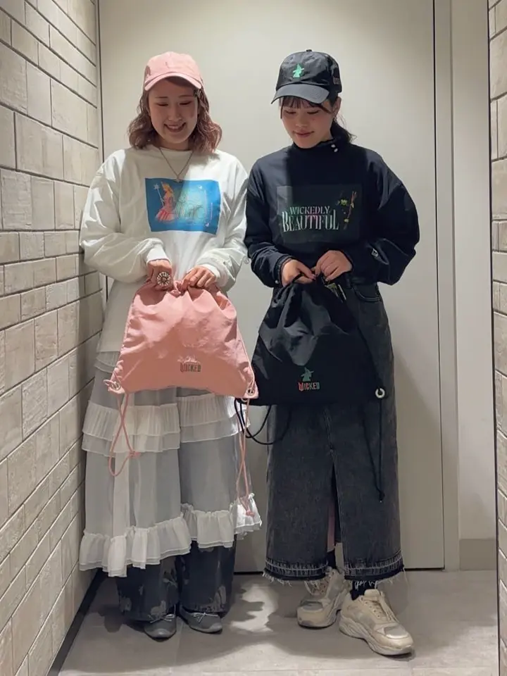 □WICKED グラフィックロンT/Green Parks（グリーン パークス）の