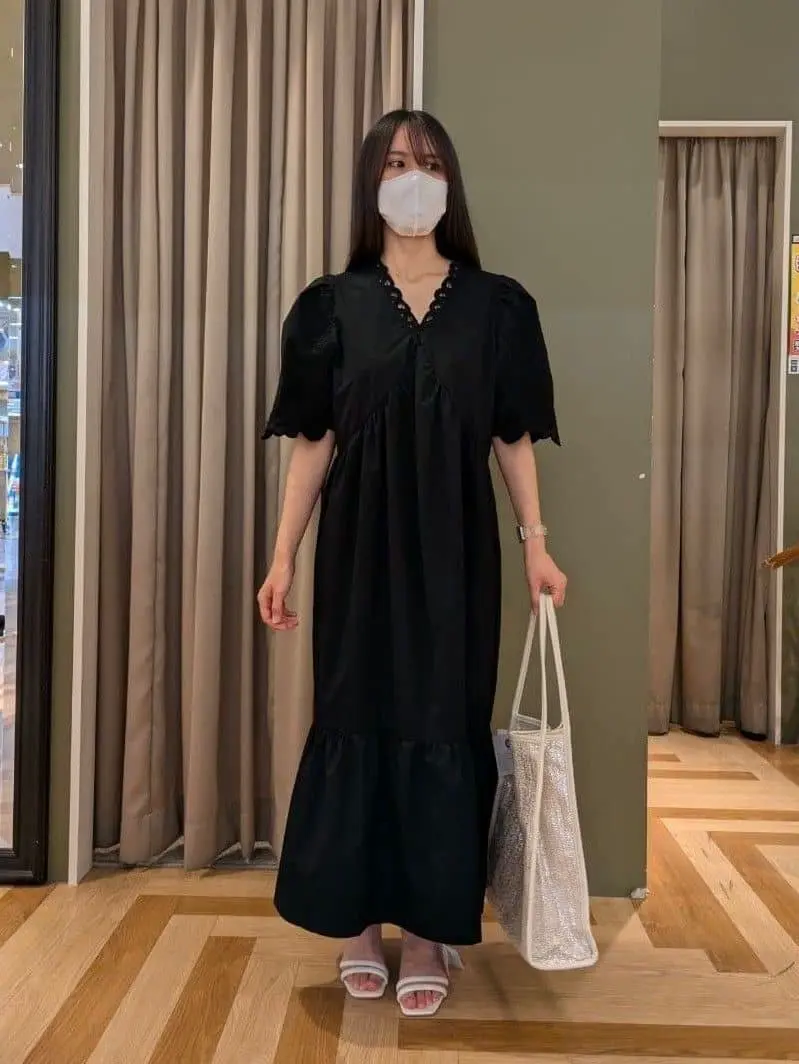 □ESCAR 刺繍スリーブギャザーワンピース/Green Parks（グリーン