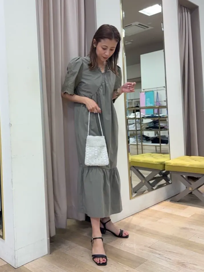 □ESCAR 刺繍スリーブギャザーワンピース/Green Parks（グリーン