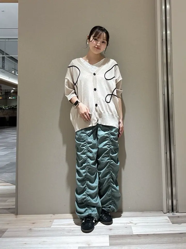 新品未使用　メゾンスペシャル　ギャザーカーブスウィッチングワイドパンツ MAISON SPECIAL（メゾンスペシャル） カーゴパンツ 「UNISEX」Gather