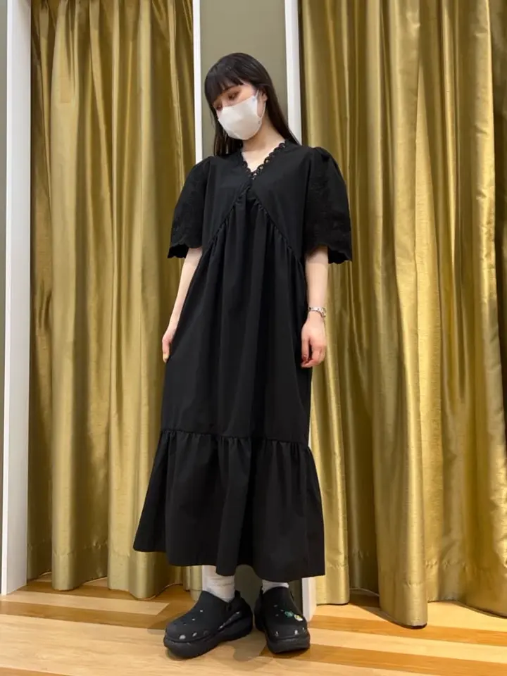 □ESCAR 刺繍スリーブギャザーワンピース/Green Parks（グリーン