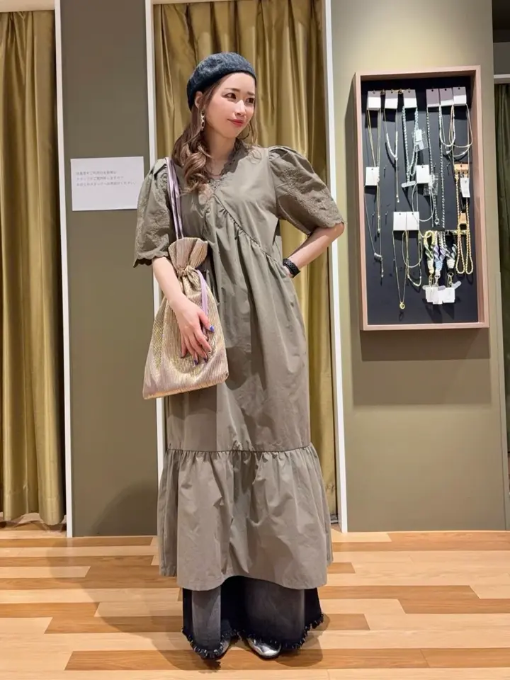 □ESCAR 刺繍スリーブギャザーワンピース/Green Parks（グリーン