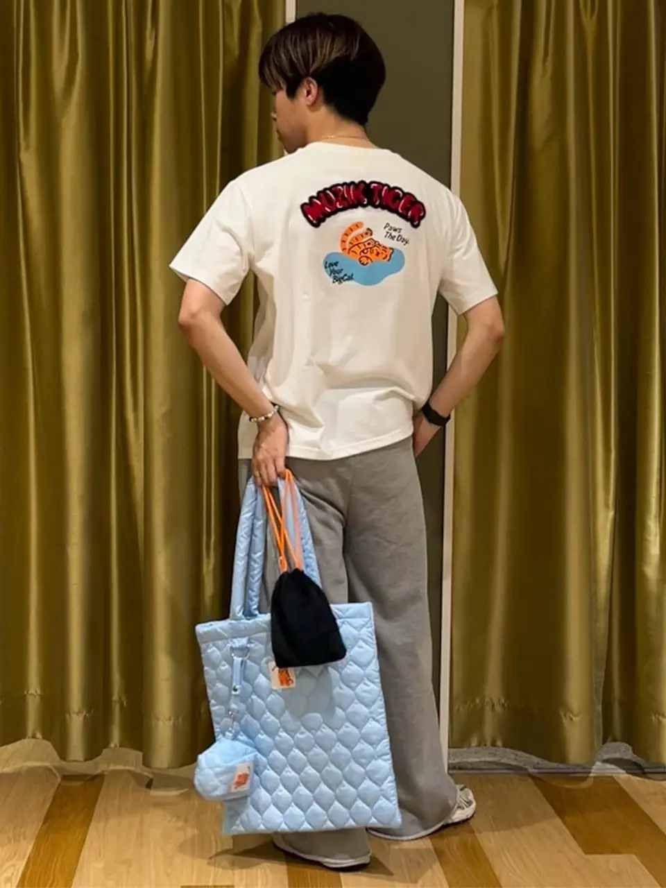 ムジークタイガー/ふわふわ巾着ポーチ/Green Parks（グリーン パークス